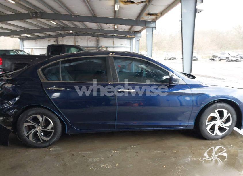 Photo 13 of 2016 Honda Accord LX (VIN 1HGCR2F33GA098480)