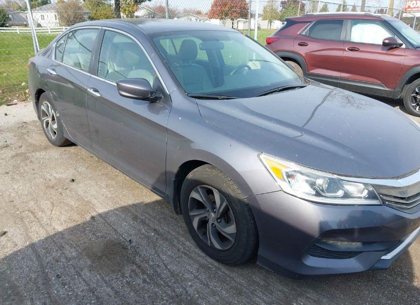 2016 Honda Accord LX (VIN 1HGCR2F33GA100132) main photo