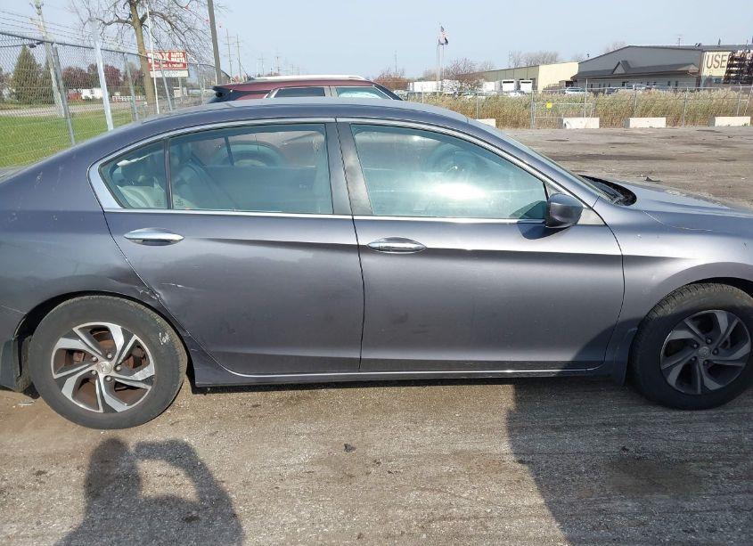 Photo 14 of 2016 Honda Accord LX (VIN 1HGCR2F33GA100132)