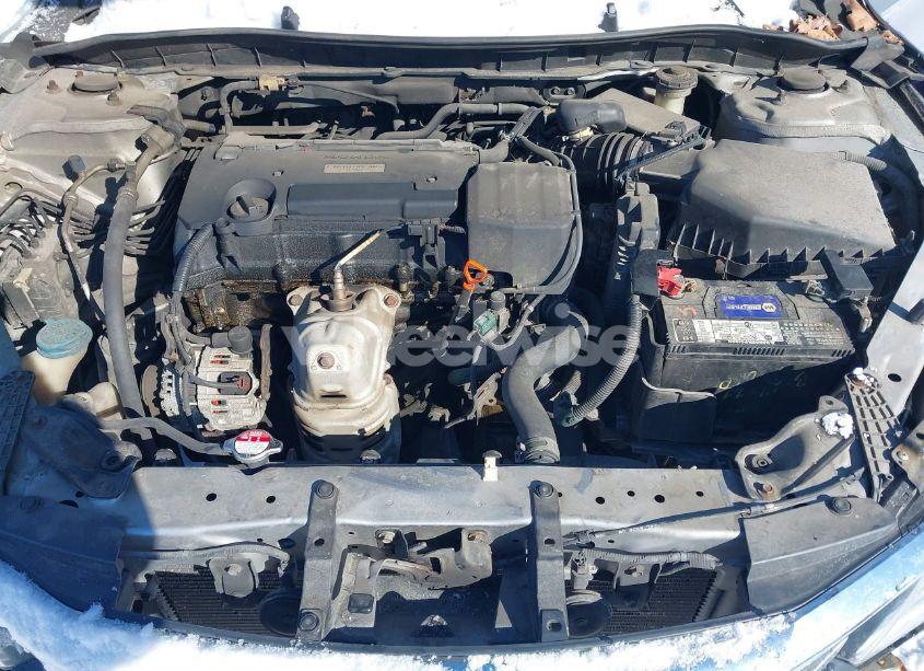 Photo 10 of 2016 Honda Accord LX (VIN 1HGCR2F33GA112345)