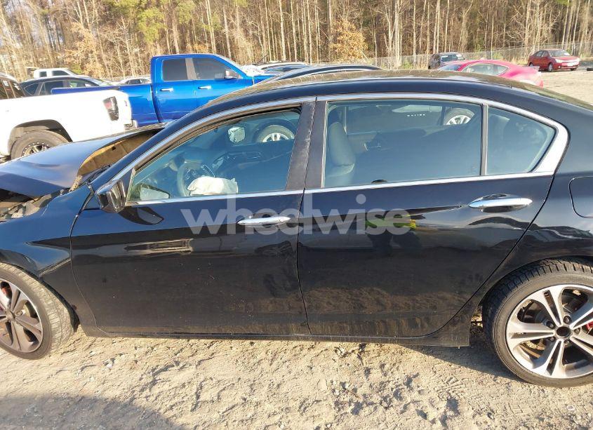 Photo 13 of 2016 Honda Accord LX (VIN 1HGCR2F33GA123314)