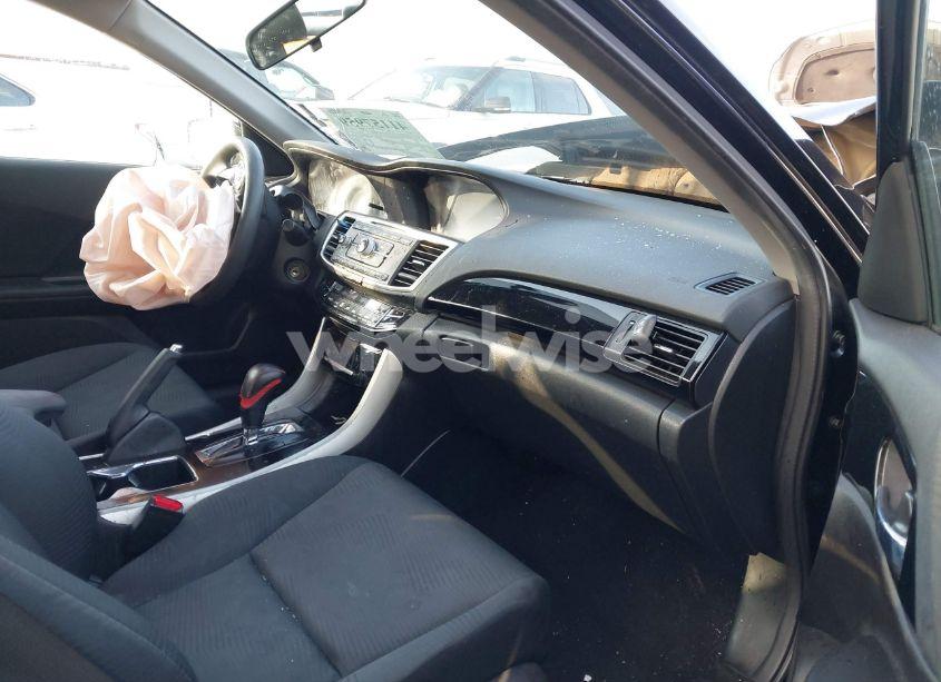 Photo 5 of 2016 Honda Accord LX (VIN 1HGCR2F33GA123314)