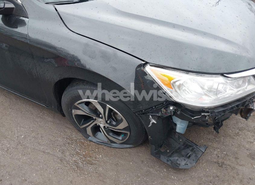 Photo 16 of 2016 Honda Accord LX (VIN 1HGCR2F33GA129145)