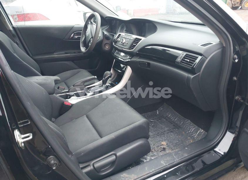 Photo 5 of 2016 Honda Accord LX (VIN 1HGCR2F33GA129145)