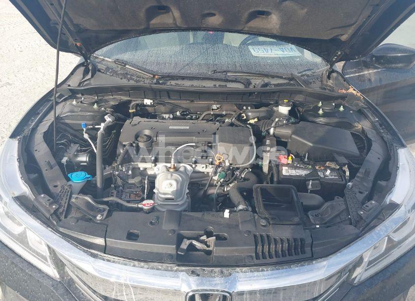 Photo 10 of 2016 Honda Accord LX (VIN 1HGCR2F33GA131302)