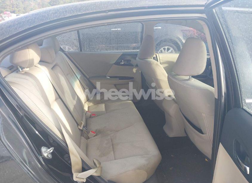 Photo 8 of 2016 Honda Accord LX (VIN 1HGCR2F33GA131302)