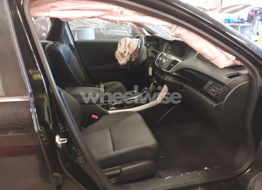 Photo 5 of 2016 Honda Accord LX (VIN 1HGCR2F33GA196974)