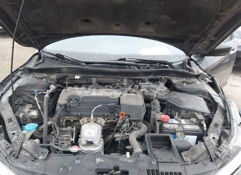 Photo 10 of 2016 Honda Accord LX (VIN 1HGCR2F33GA211408)