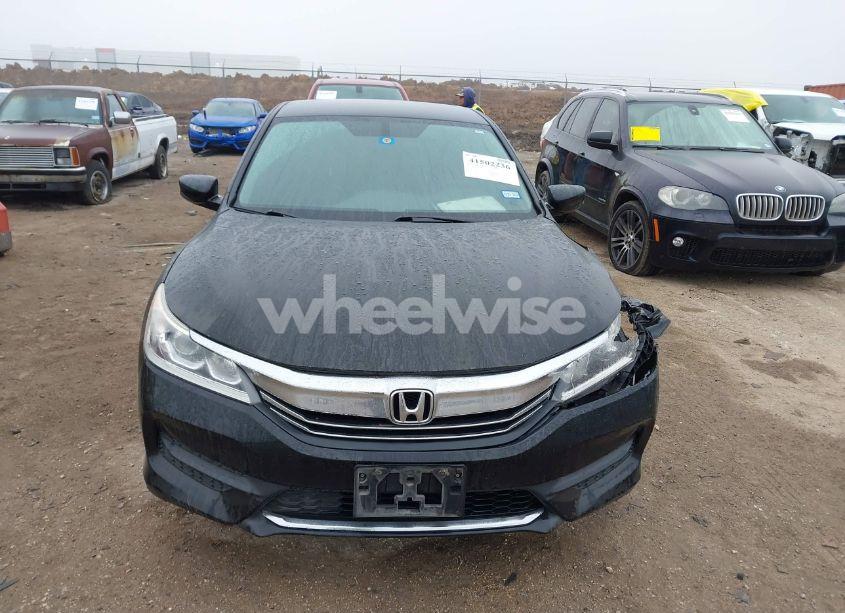 Photo 12 of 2016 Honda Accord LX (VIN 1HGCR2F33GA211408)