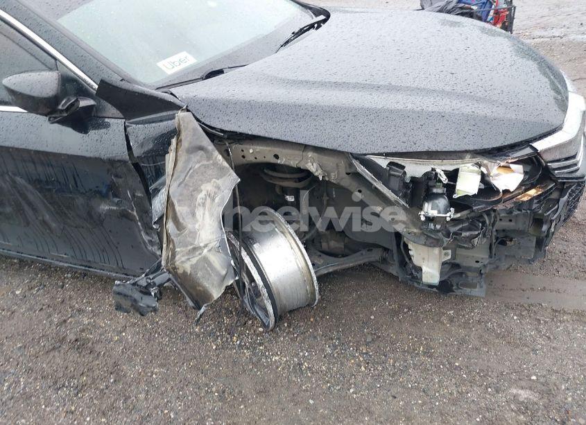 Photo 6 of 2016 Honda Accord LX (VIN 1HGCR2F33GA217015)