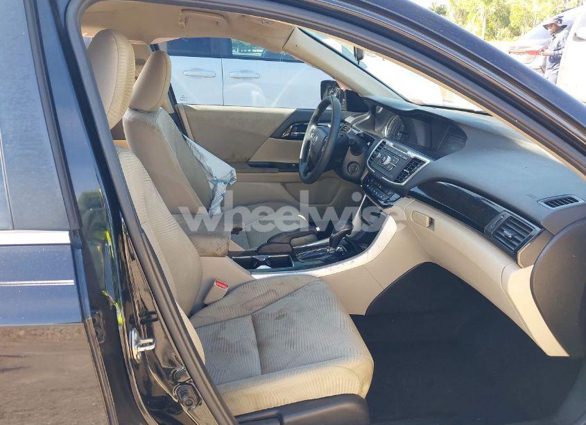 Photo 5 of 2016 Honda Accord LX (VIN 1HGCR2F33GA230167)