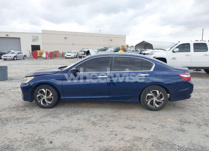 Photo 14 of 2017 Honda Accord LX (VIN 1HGCR2F33HA007998)
