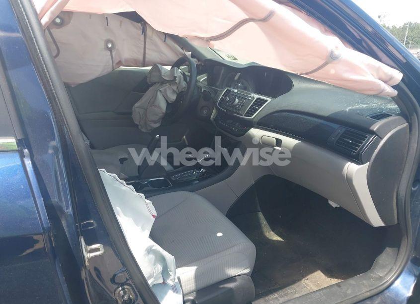 Photo 5 of 2017 Honda Accord LX (VIN 1HGCR2F33HA066663)