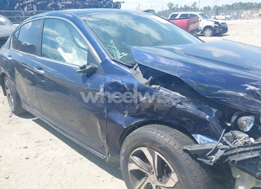 Photo 6 of 2017 Honda Accord LX (VIN 1HGCR2F33HA066663)