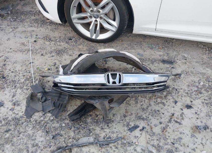 Photo 12 of 2017 Honda Accord LX (VIN 1HGCR2F33HA086587)