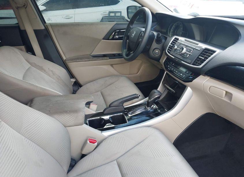 Photo 5 of 2017 Honda Accord LX (VIN 1HGCR2F33HA086587)