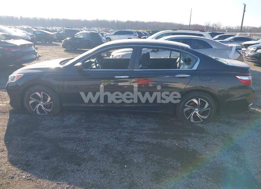 Photo 15 of 2017 Honda Accord LX (VIN 1HGCR2F33HA120804)