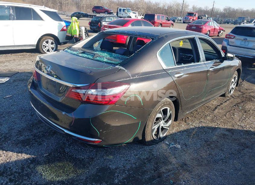 Photo 4 of 2017 Honda Accord LX (VIN 1HGCR2F33HA120804)