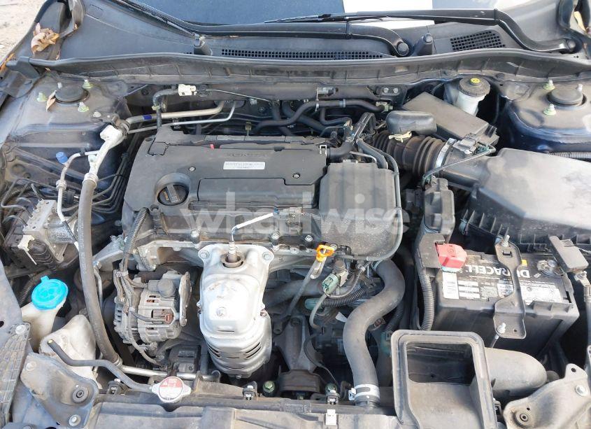 Photo 10 of 2017 Honda Accord LX (VIN 1HGCR2F33HA156993)