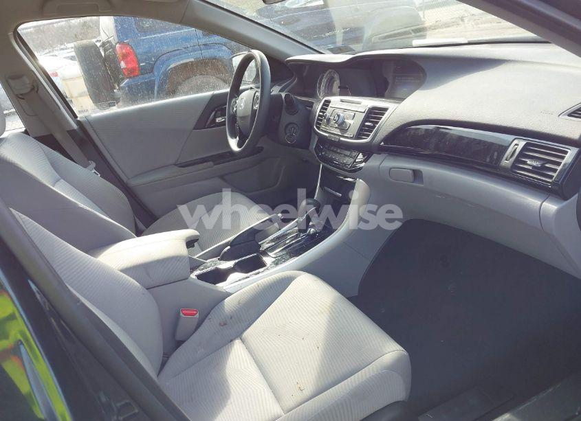 Photo 5 of 2017 Honda Accord LX (VIN 1HGCR2F33HA156993)