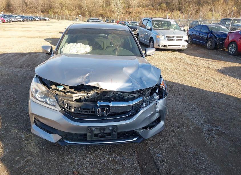 Photo 12 of 2017 Honda Accord LX (VIN 1HGCR2F33HA175866)