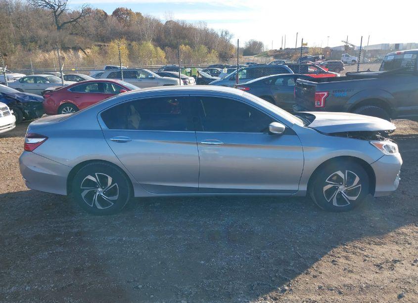 Photo 13 of 2017 Honda Accord LX (VIN 1HGCR2F33HA175866)