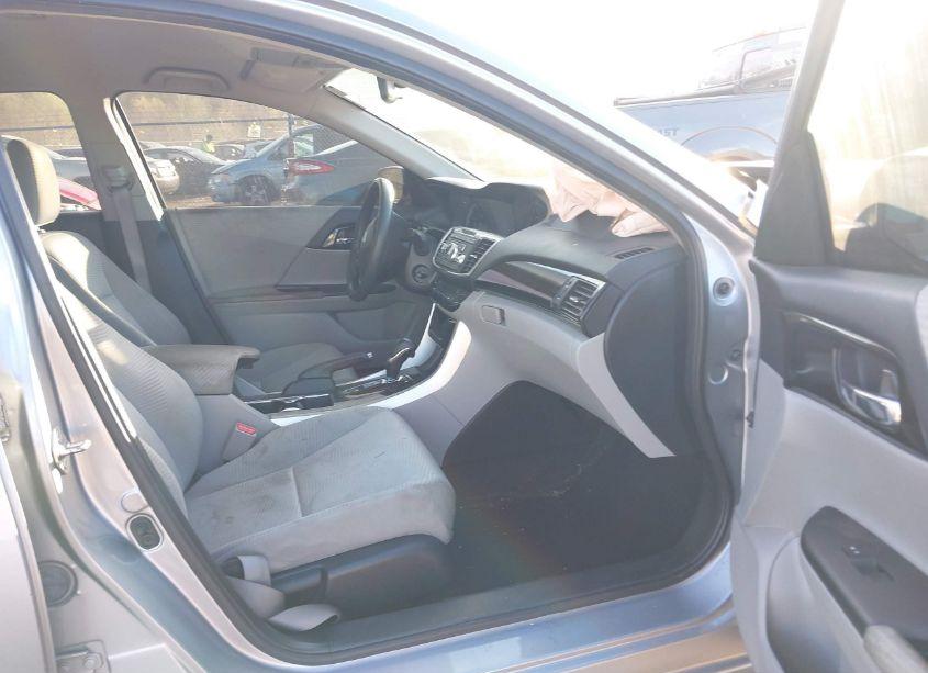 Photo 5 of 2017 Honda Accord LX (VIN 1HGCR2F33HA175866)