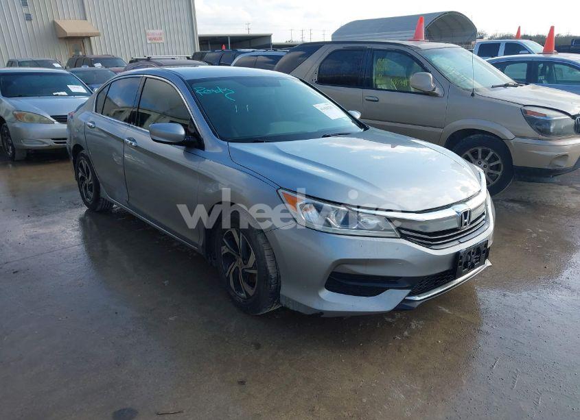 2017 Honda Accord LX (VIN 1HGCR2F33HA177214) main photo