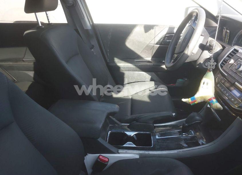 Photo 5 of 2017 Honda Accord LX (VIN 1HGCR2F33HA177214)