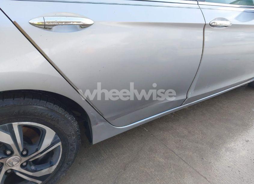 Photo 6 of 2017 Honda Accord LX (VIN 1HGCR2F33HA177214)