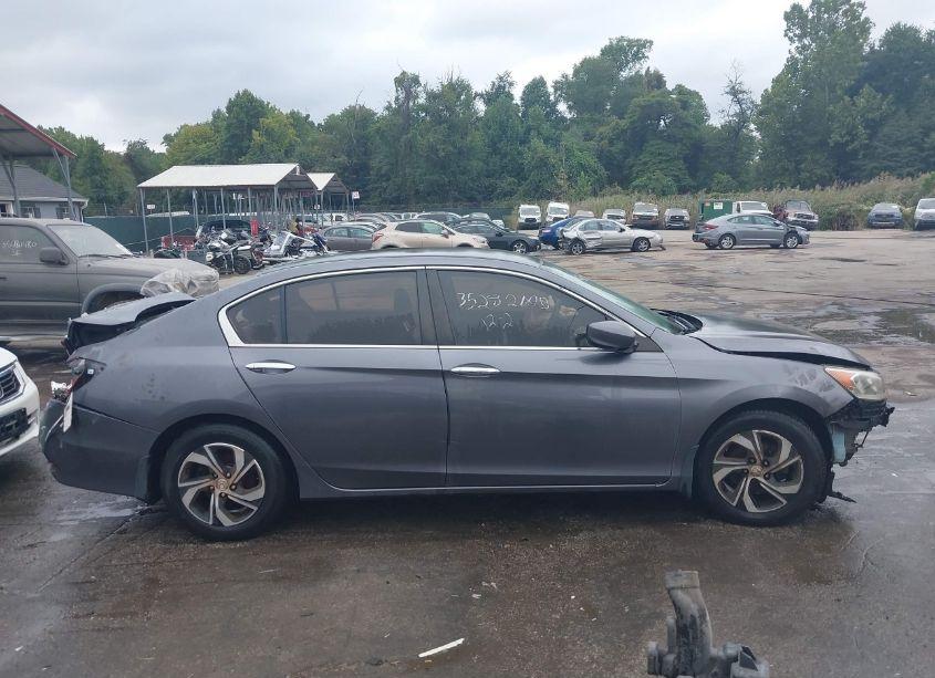 Photo 14 of 2017 Honda Accord LX (VIN 1HGCR2F33HA192182)