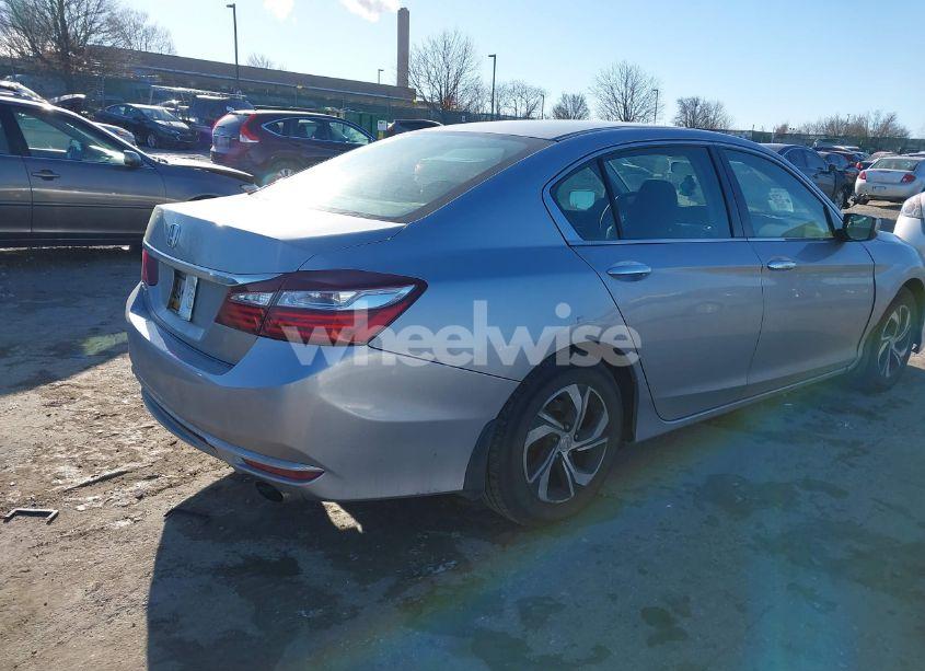Photo 4 of 2017 Honda Accord LX (VIN 1HGCR2F33HA193428)