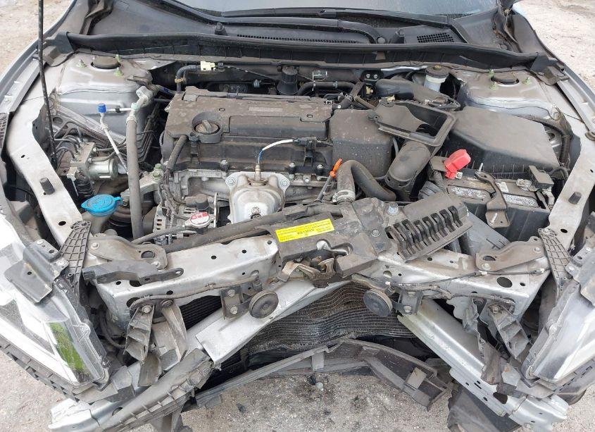 Photo 10 of 2017 Honda Accord LX (VIN 1HGCR2F33HA210759)