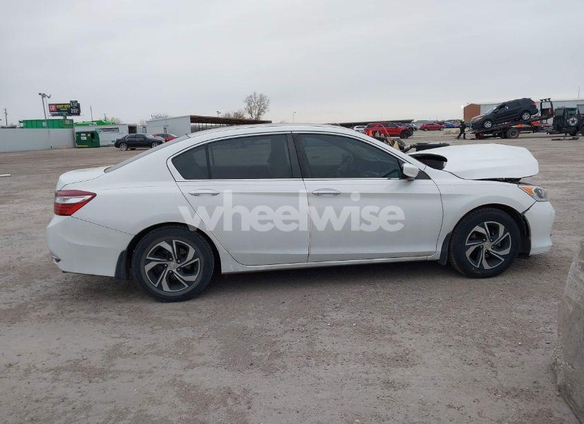 Photo 13 of 2017 Honda Accord LX (VIN 1HGCR2F33HA264286)