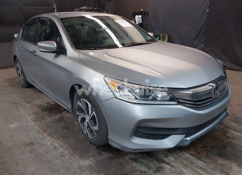 2017 Honda Accord LX (VIN 1HGCR2F33HA308867) main photo