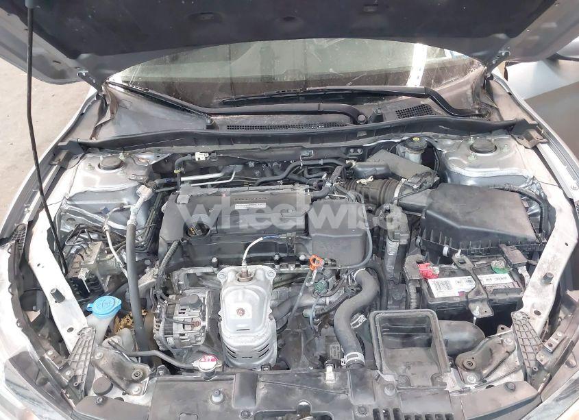 Photo 10 of 2017 Honda Accord LX (VIN 1HGCR2F33HA308867)