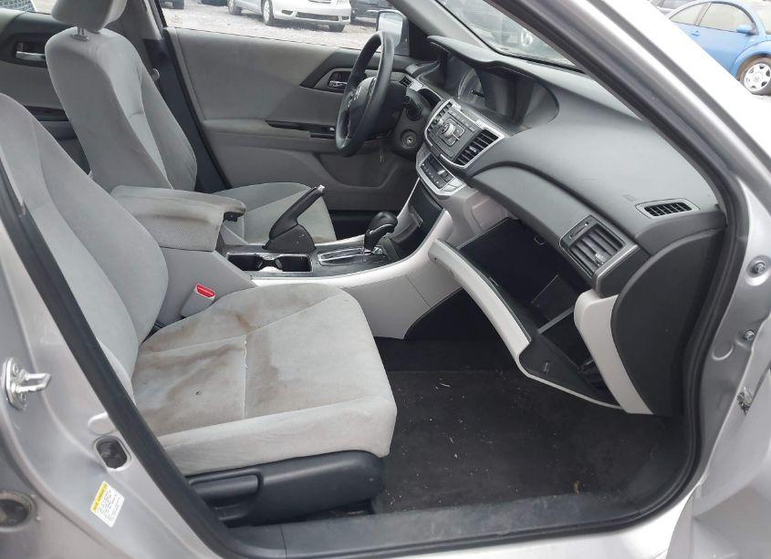 Photo 5 of 2013 Honda Accord LX (VIN 1HGCR2F34DA010306)