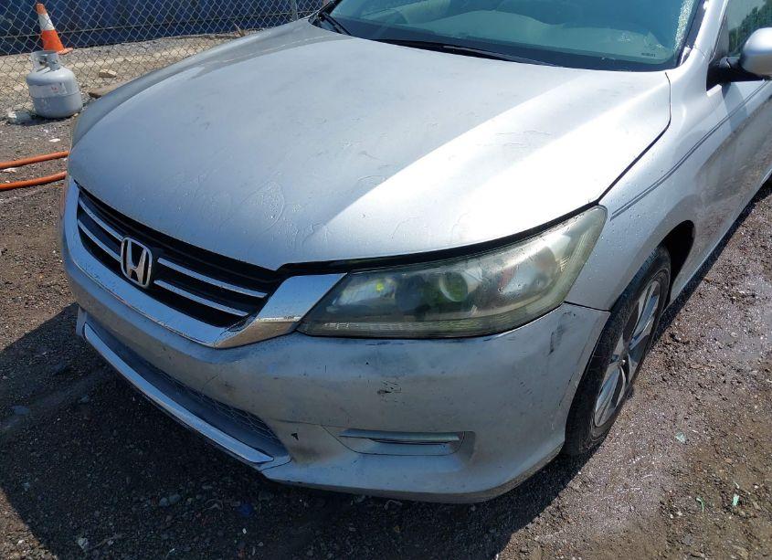 Photo 6 of 2013 Honda Accord LX (VIN 1HGCR2F34DA010306)