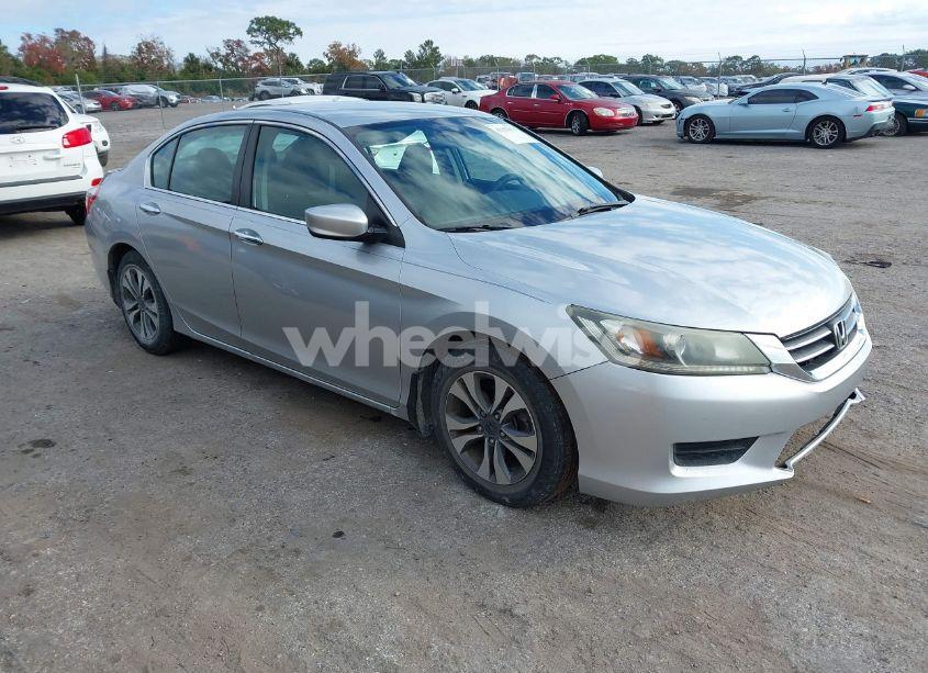 2013 Honda Accord LX (VIN 1HGCR2F34DA057982) main photo