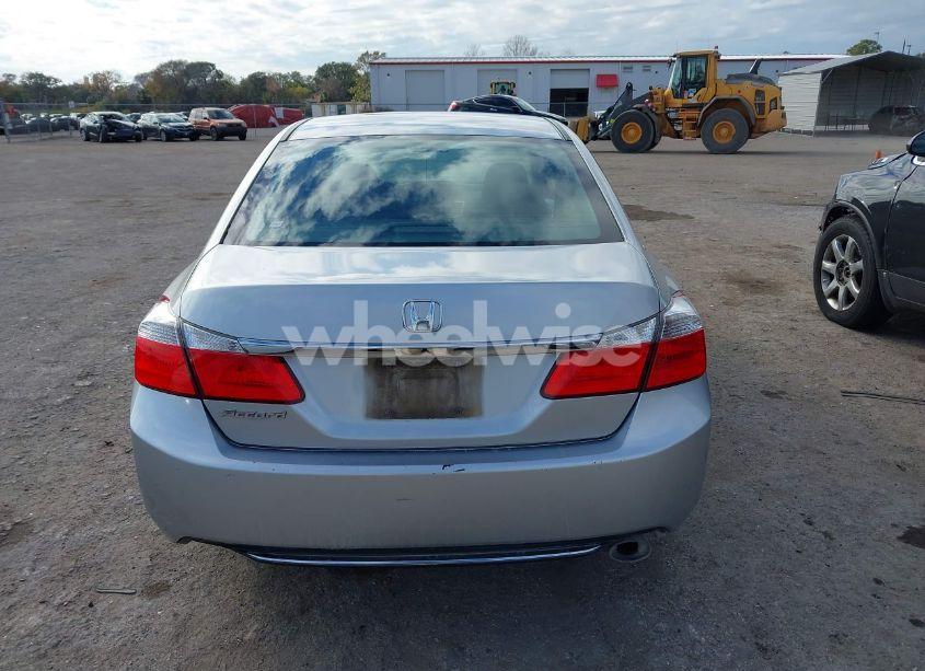 Photo 16 of 2013 Honda Accord LX (VIN 1HGCR2F34DA057982)