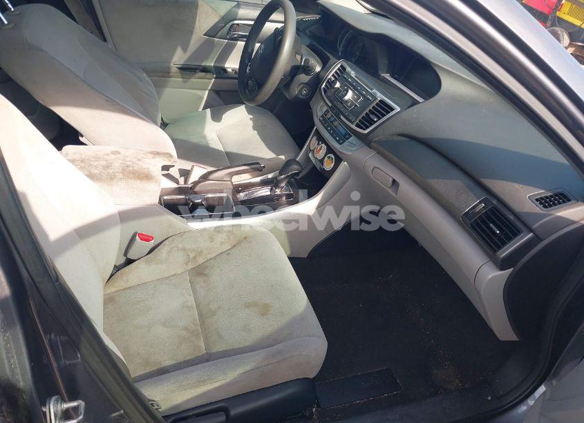 Photo 5 of 2013 Honda Accord LX (VIN 1HGCR2F34DA073096)