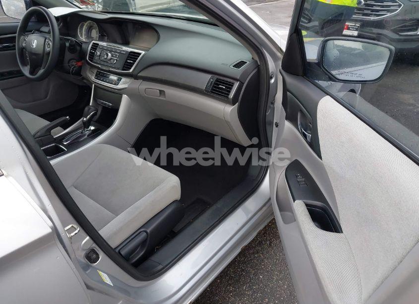 Photo 5 of 2013 Honda Accord LX (VIN 1HGCR2F34DA079688)