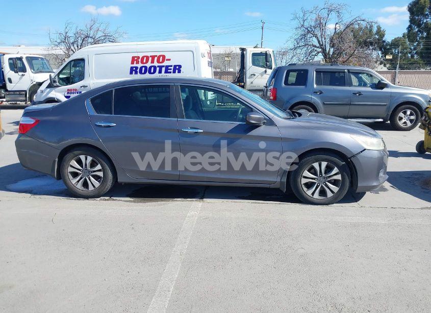 Photo 13 of 2013 Honda Accord LX (VIN 1HGCR2F34DA091999)