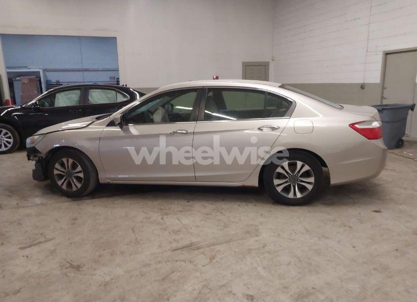 Photo 15 of 2013 Honda Accord LX (VIN 1HGCR2F34DA118909)