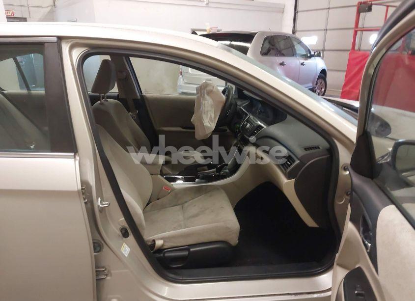 Photo 5 of 2013 Honda Accord LX (VIN 1HGCR2F34DA118909)