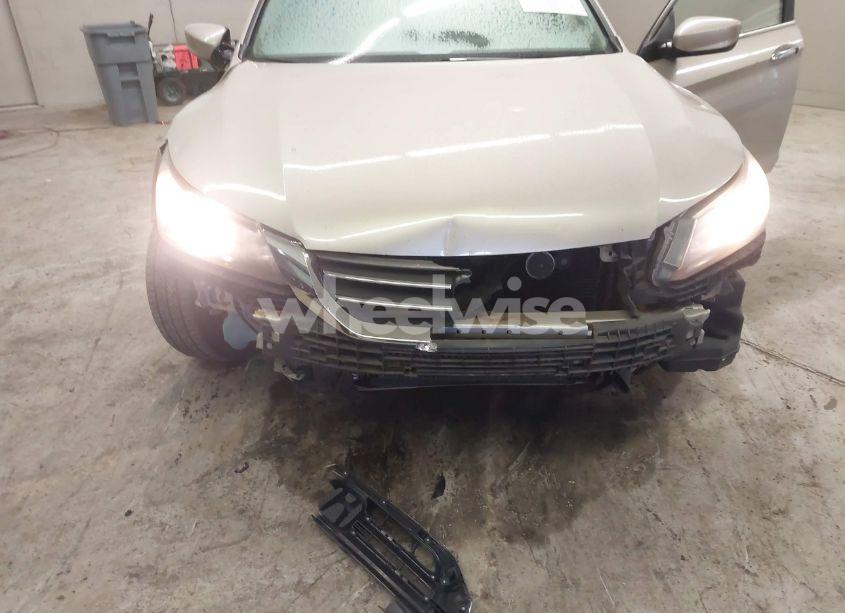Photo 6 of 2013 Honda Accord LX (VIN 1HGCR2F34DA118909)