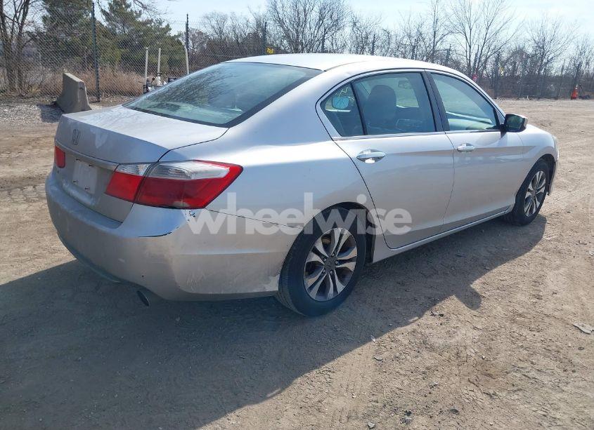 Photo 4 of 2013 Honda Accord LX (VIN 1HGCR2F34DA129666)