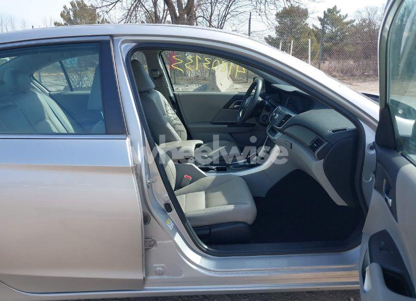 Photo 5 of 2013 Honda Accord LX (VIN 1HGCR2F34DA129666)