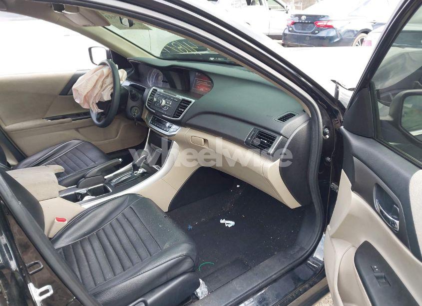 Photo 5 of 2013 Honda Accord LX (VIN 1HGCR2F34DA167804)