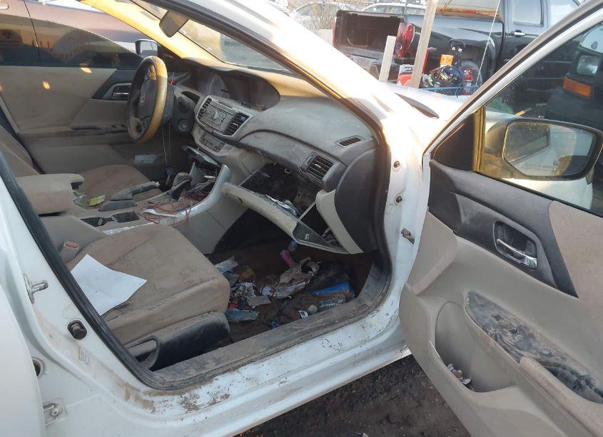 Photo 5 of 2013 Honda Accord LX (VIN 1HGCR2F34DA168001)